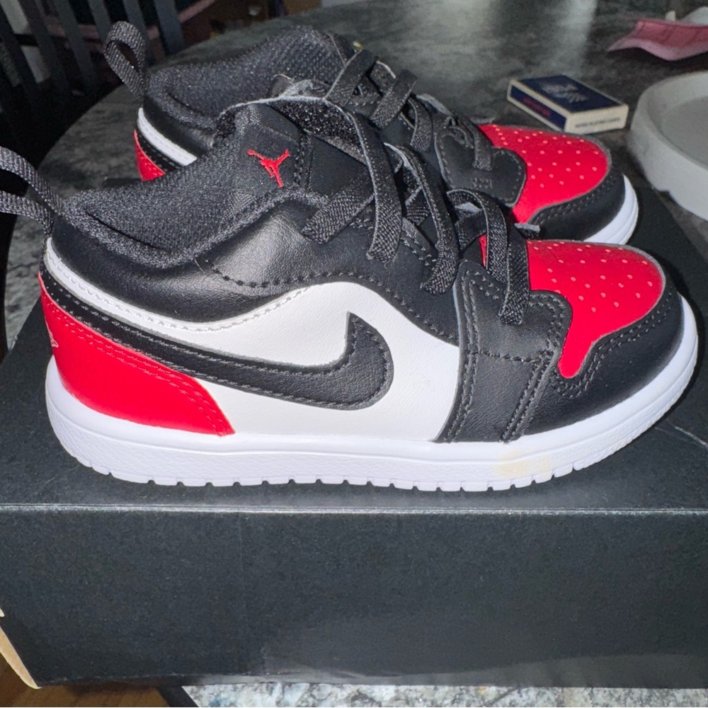 Air Jordan 1 low Alt